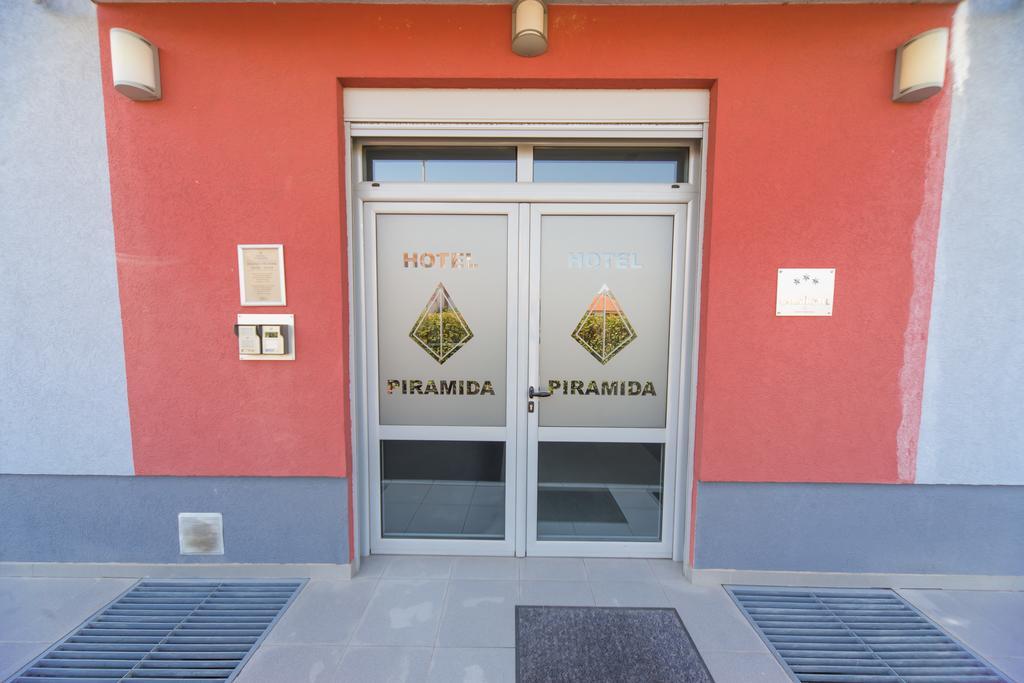 Hotel Piramida Podgorica Ngoại thất bức ảnh