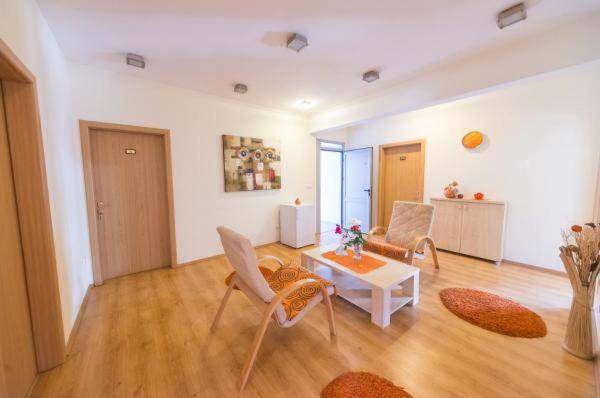 Hotel Piramida Podgorica Ngoại thất bức ảnh